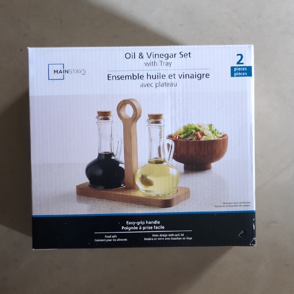 BNIB Oil And Vinegar Set
